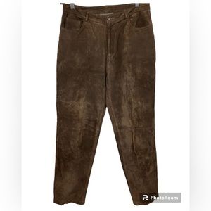 Brandon Thomas Brown Leather Suede Pants. Size 6.‎